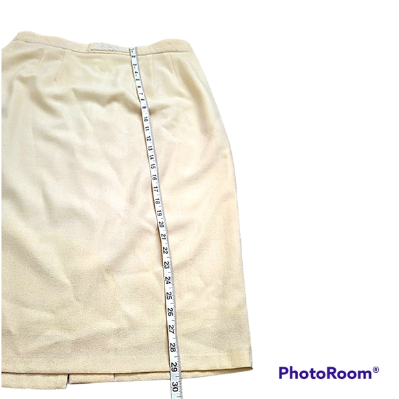 White Cream Wool Beaded Embalished  Skirt and Blazer Jacket Set Suit Size 20W - Picture 13 of 17